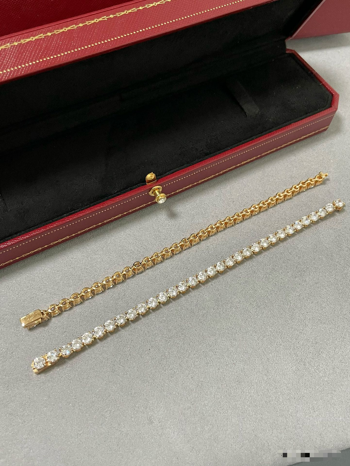[⭐Reverie Jewels jewelrys]TENNIS BRACELET WITH FULL DIAMOND SETTING