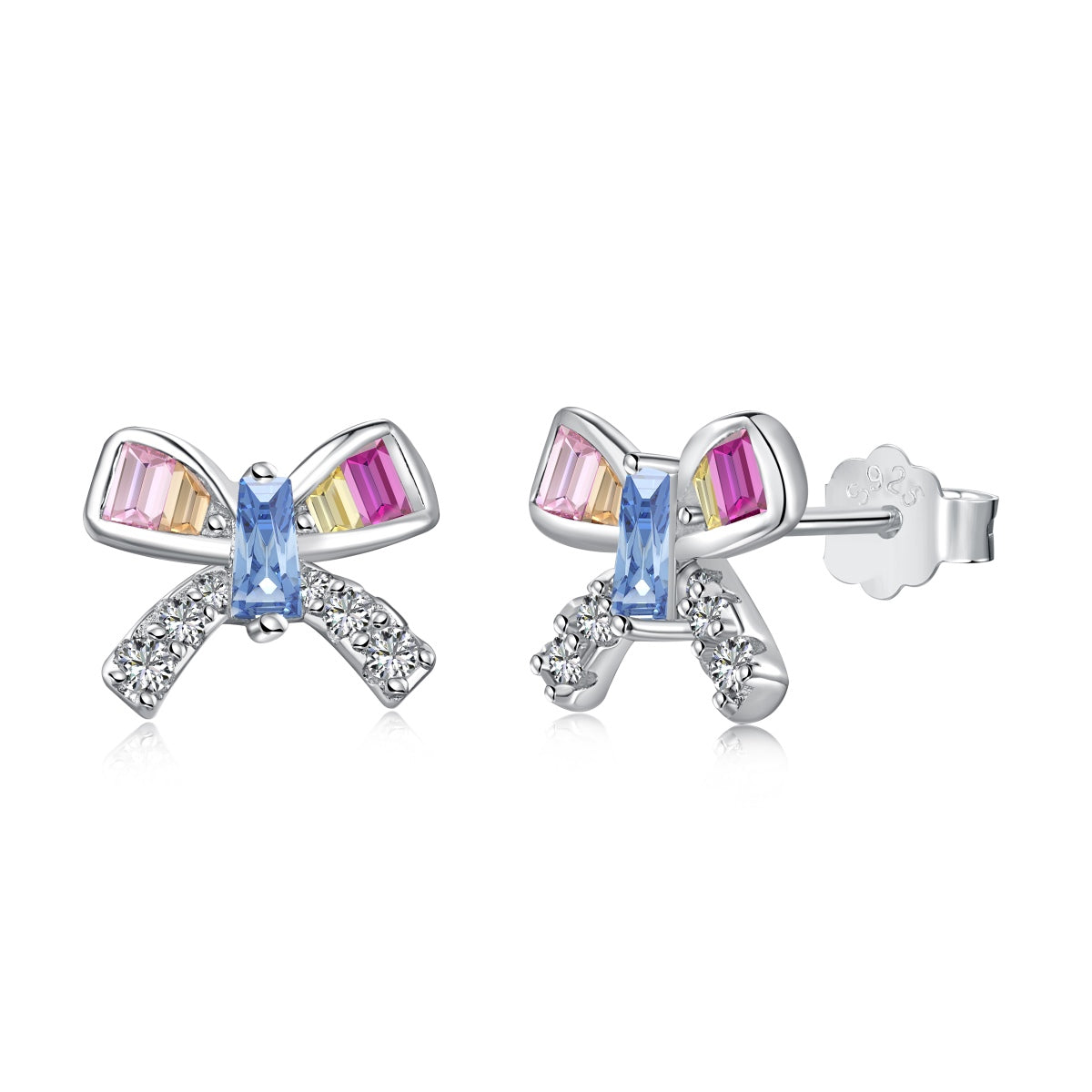 [Reverie Jewels]Ornate Butterfly Shape Daily Earrings