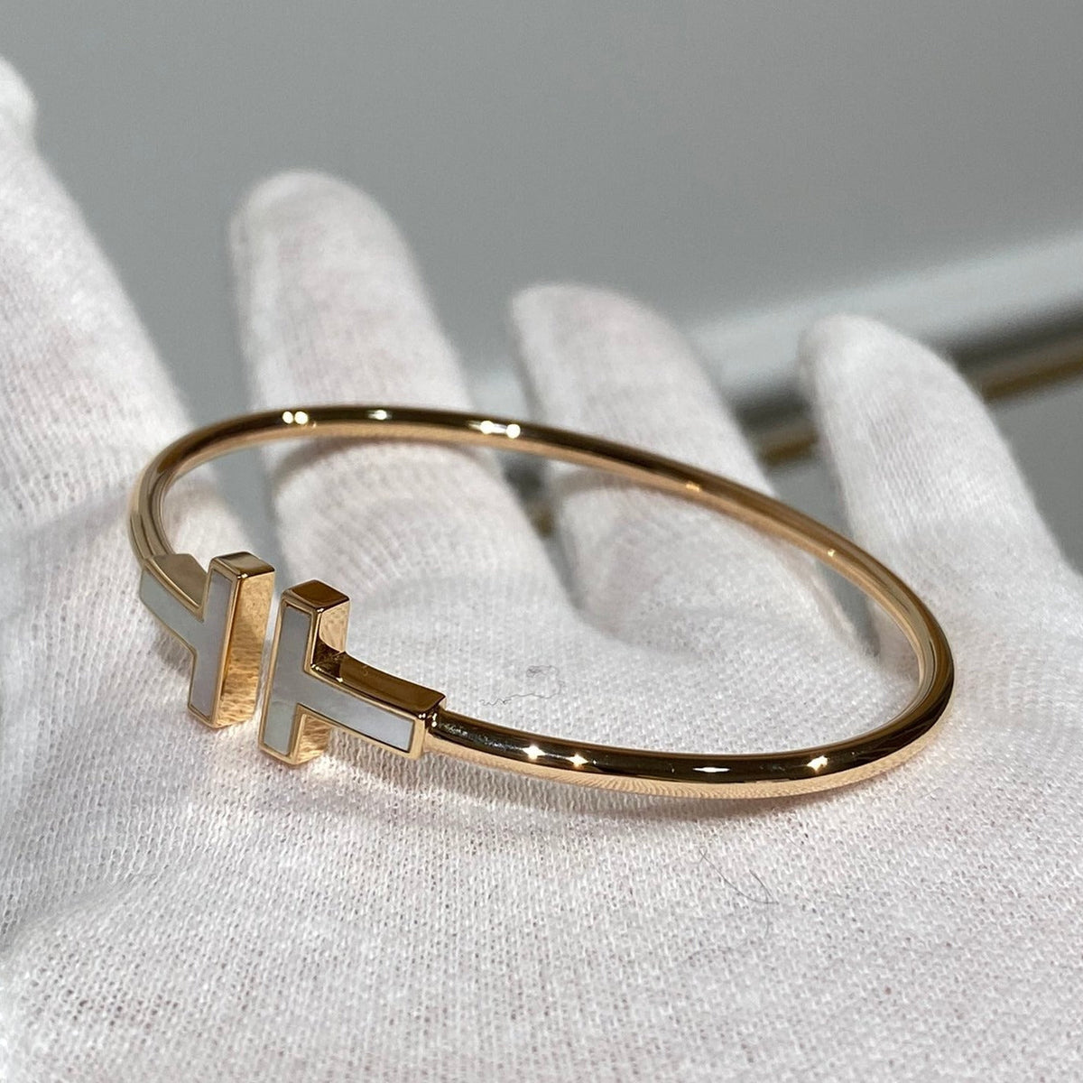 [Reverie Jewels]T BRACELET 1.8MM MOP PINK GOLD