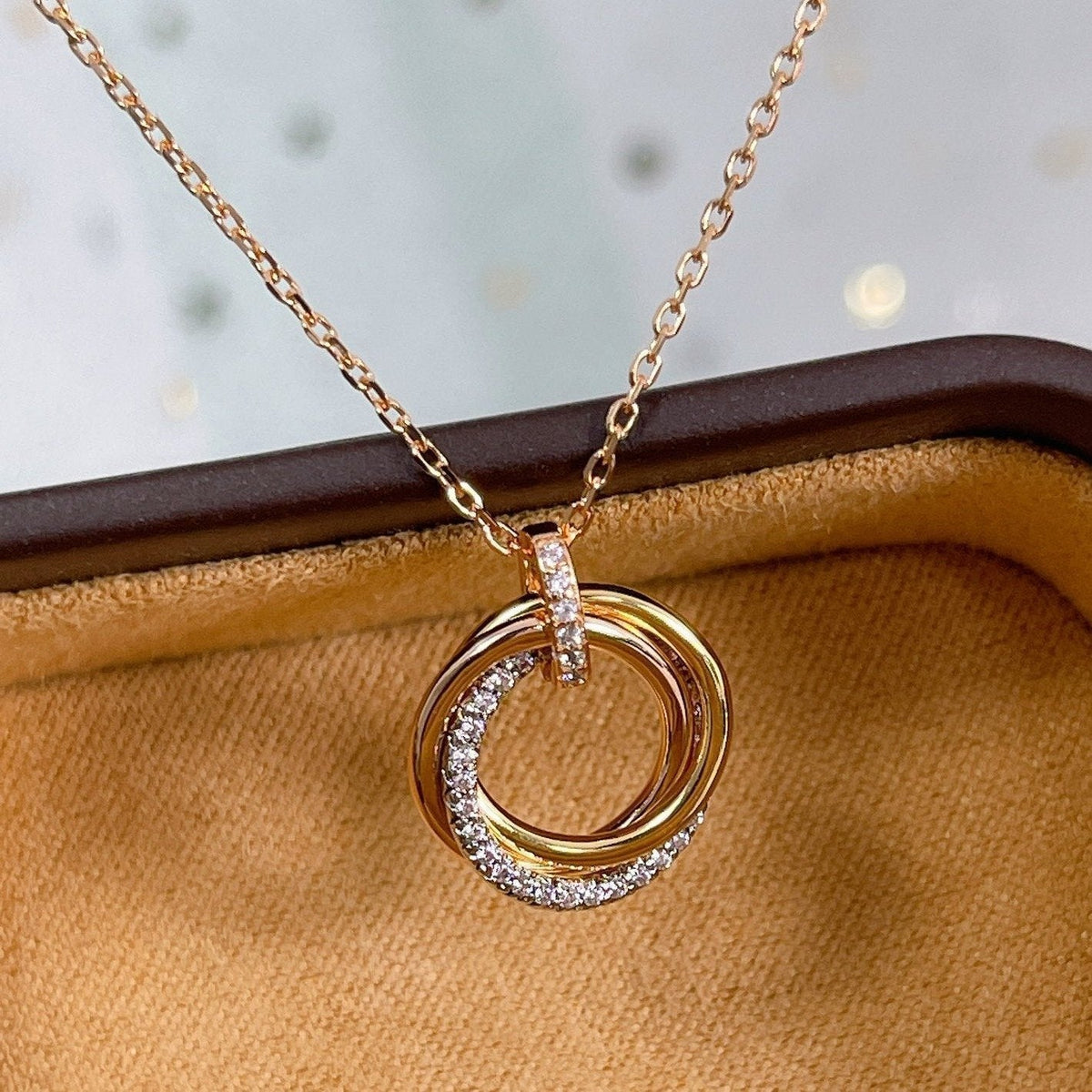 [⭐Reverie Jewels]TRINITY NECKLACE SILVER GOLD PINK GOLD DIAMONDS