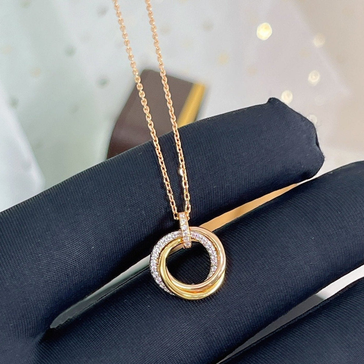 [⭐Reverie Jewels]TRINITY NECKLACE SILVER GOLD PINK GOLD DIAMONDS