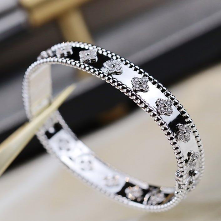 [⭐Reverie Jewels]CLOVER BRACELET 8MM DIAMONDS