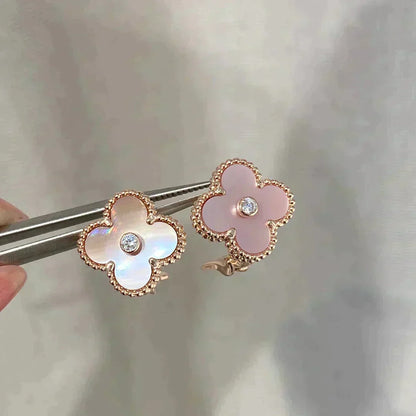 [⭐Reverie Jewels]CLOVER MEDIUM 1 MOTIFS  PINK MOP DIAMOND EARRINGS
