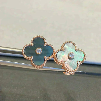 [⭐Reverie Jewels]CLOVER MEDIUM 1 MOTIFS GRAY MOP  DIAMOND EARRINGS