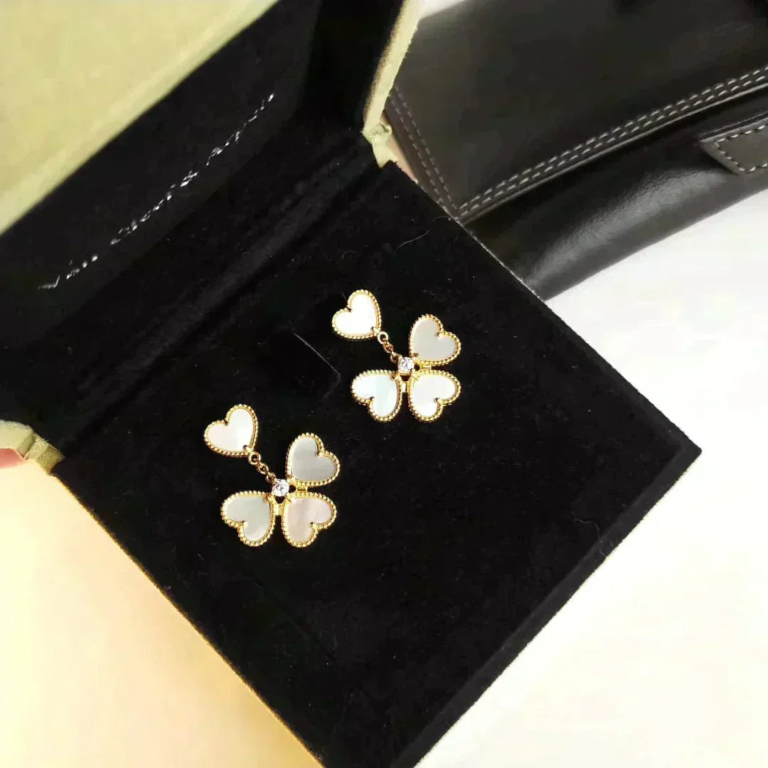 [⭐Reverie Jewels]CLOVER SWEET WHITE MOP EARRINGS