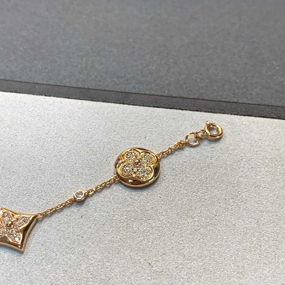 [⭐Reverie Jewels]STAR AND SUN 4 MOTIFS GOLD DIAMONDS BRACELET
