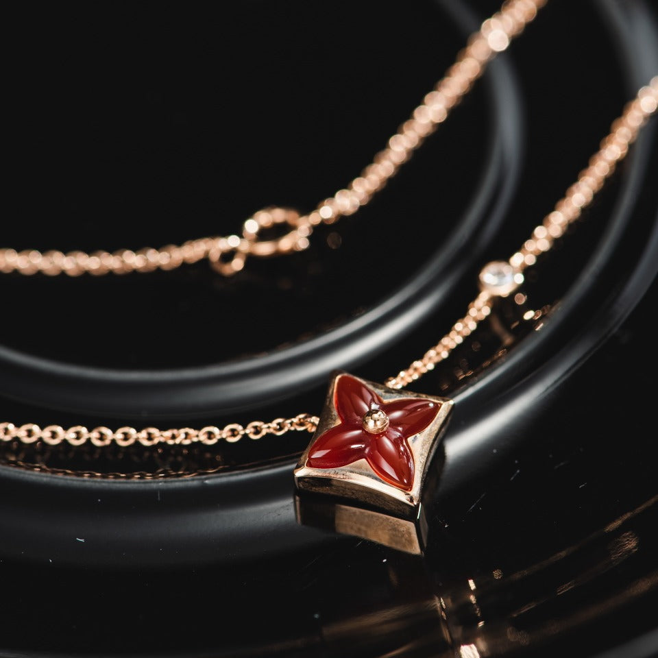 [⭐Reverie Jewels]STAR NECKLACE PINK GOLD 1 DIAMOND