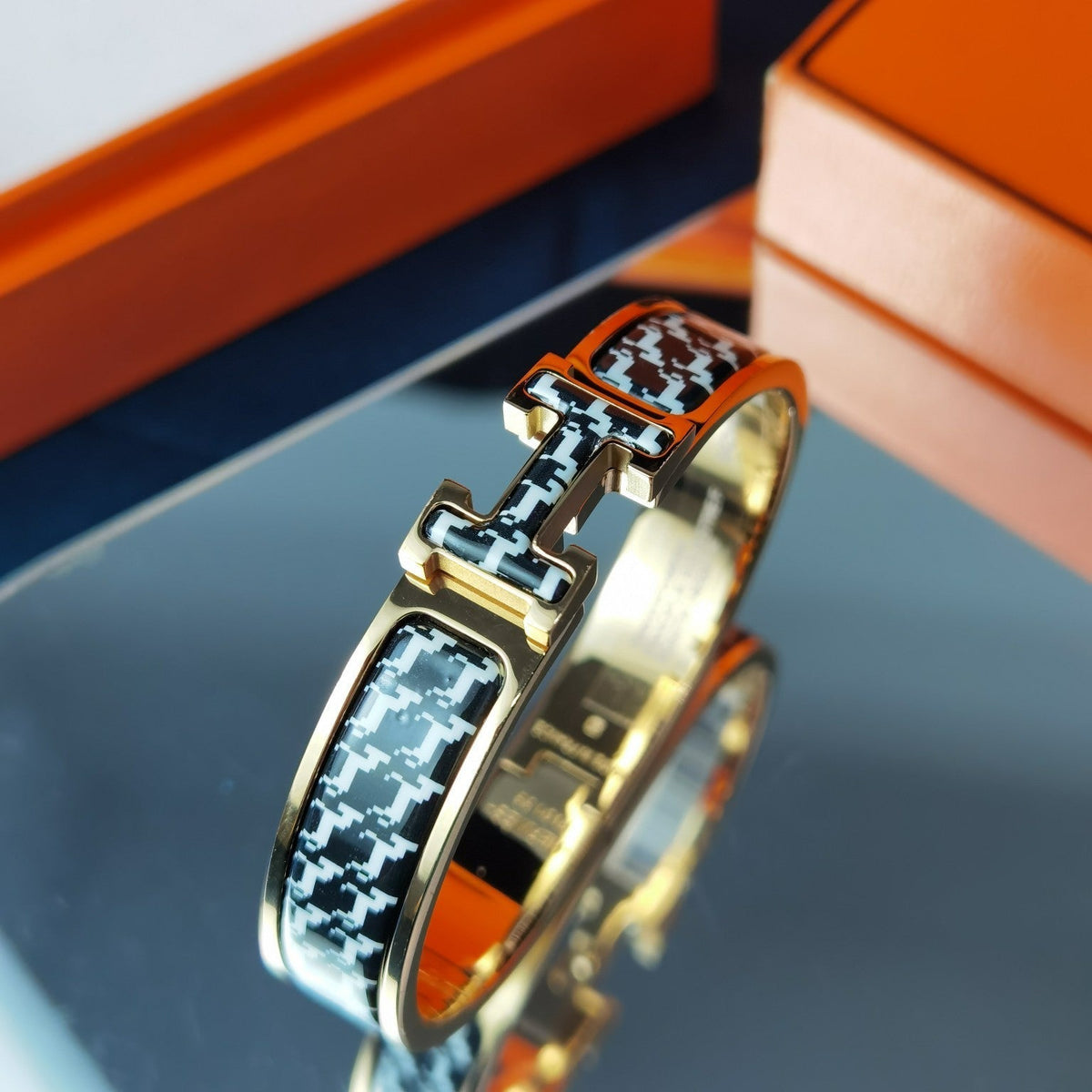 [⭐Reverie Jewels]H HORSE BRACELET 12MM
