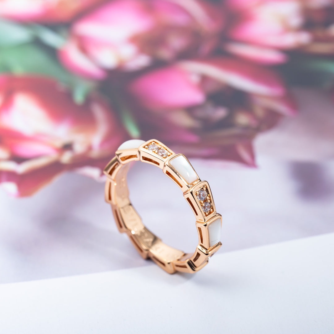 [⭐Reverie Jewels]SERPENTI RING PINK GOLD DIAMOND MOP 3MM