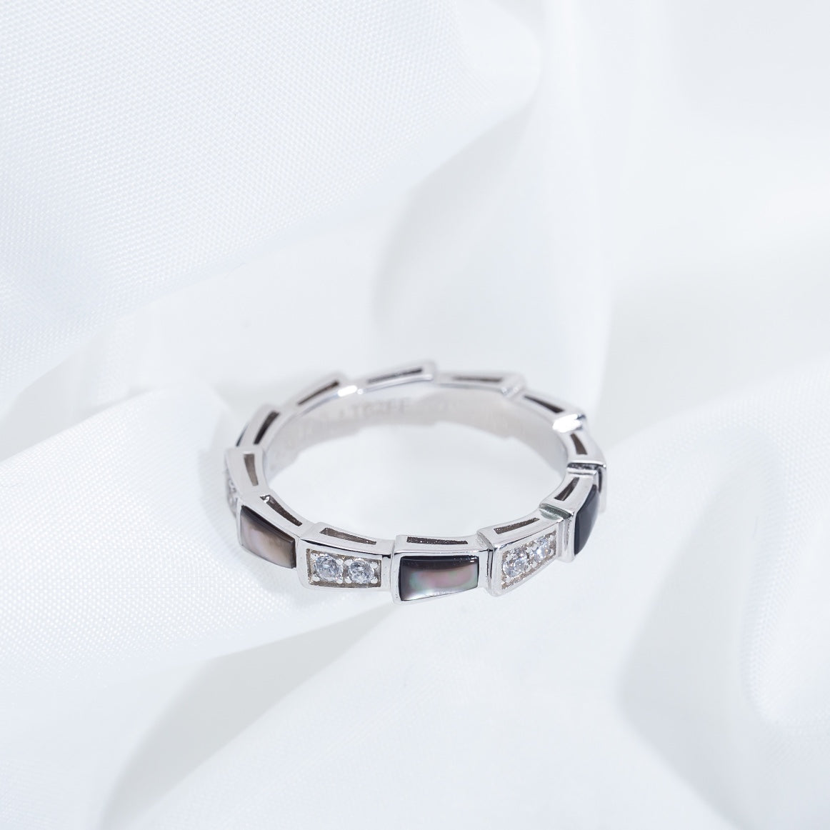 [⭐Reverie Jewels]SERPENTI RING SILVER  DIAMOND BLACK MOP 3MM