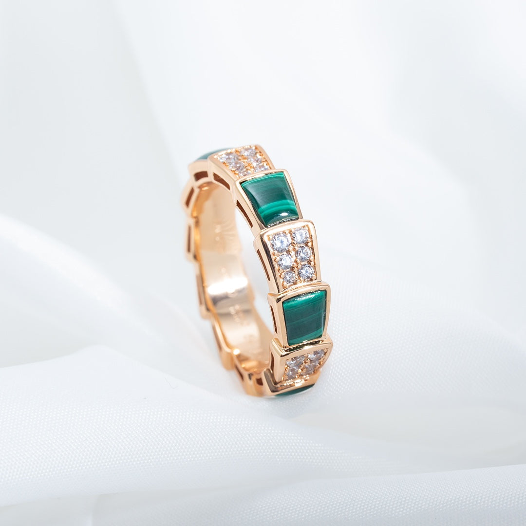[⭐Reverie Jewels]SERPENTI RING PINK GOLD MALACHITE DIAMOND PAVED 4MM
