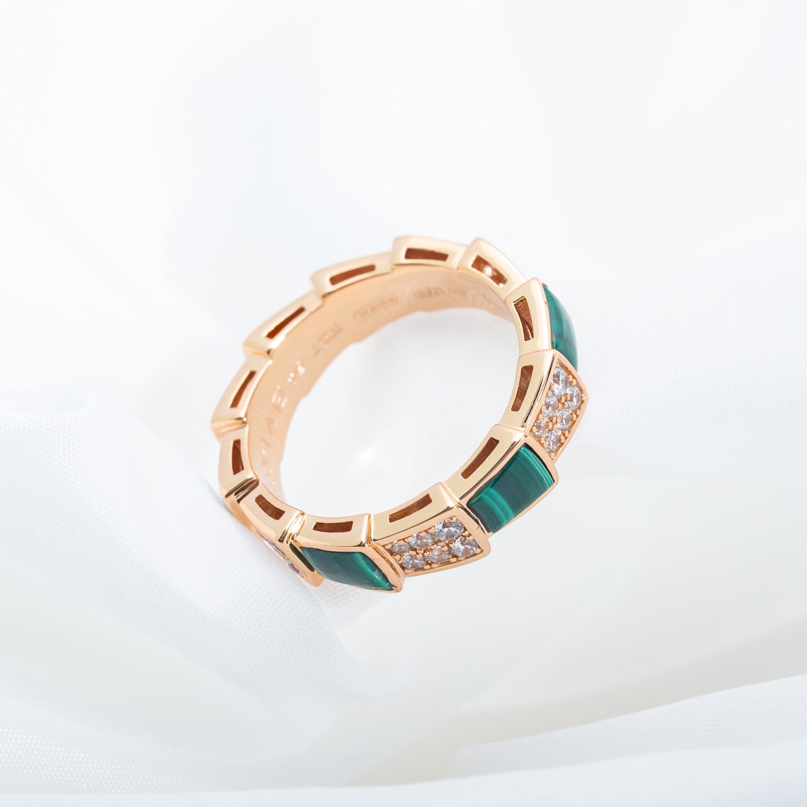 [⭐Reverie Jewels]SERPENTI RING PINK GOLD MALACHITE DIAMOND PAVED 4MM