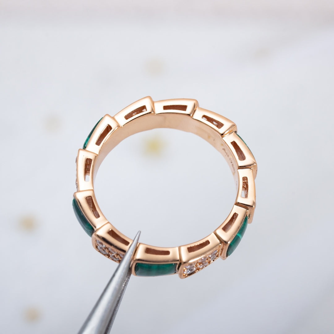 [⭐Reverie Jewels]SERPENTI RING PINK GOLD MALACHITE DIAMOND PAVED 4MM