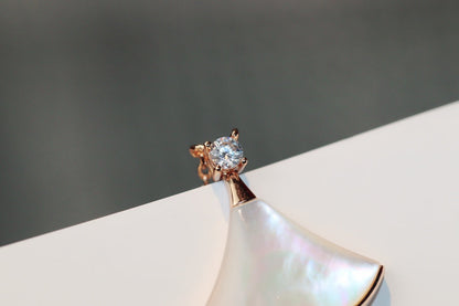 [⭐Reverie Jewels]DREAM NECKLACE WHITE MOP PINK GOLD 1 DIAMOND