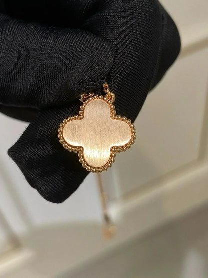 [⭐Reverie Jewels]CLOVER 15MM DIAMOND RHODONITE NECKLACE
