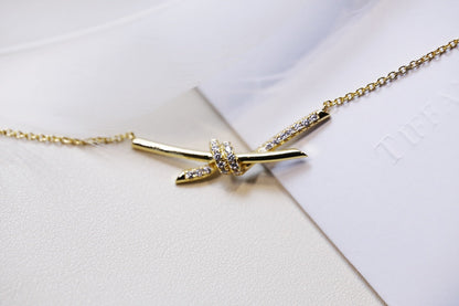 [Reverie Jewels]KNOT NECKLACE GOLD DIAMONDS