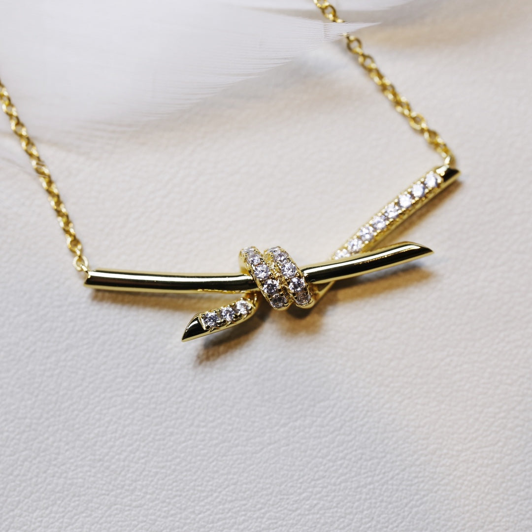 [Reverie Jewels]KNOT NECKLACE GOLD DIAMONDS