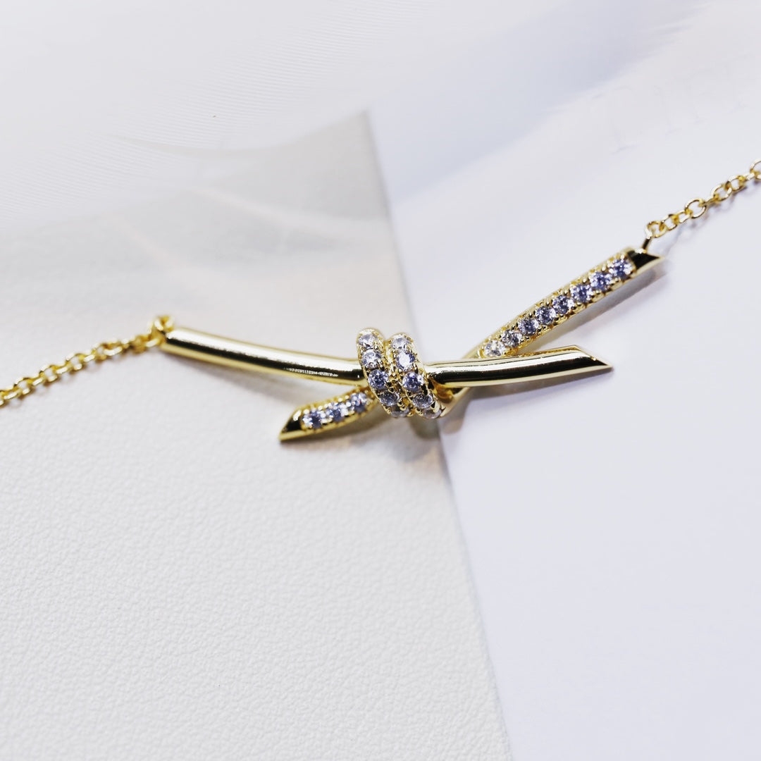 [Reverie Jewels]KNOT NECKLACE GOLD DIAMONDS