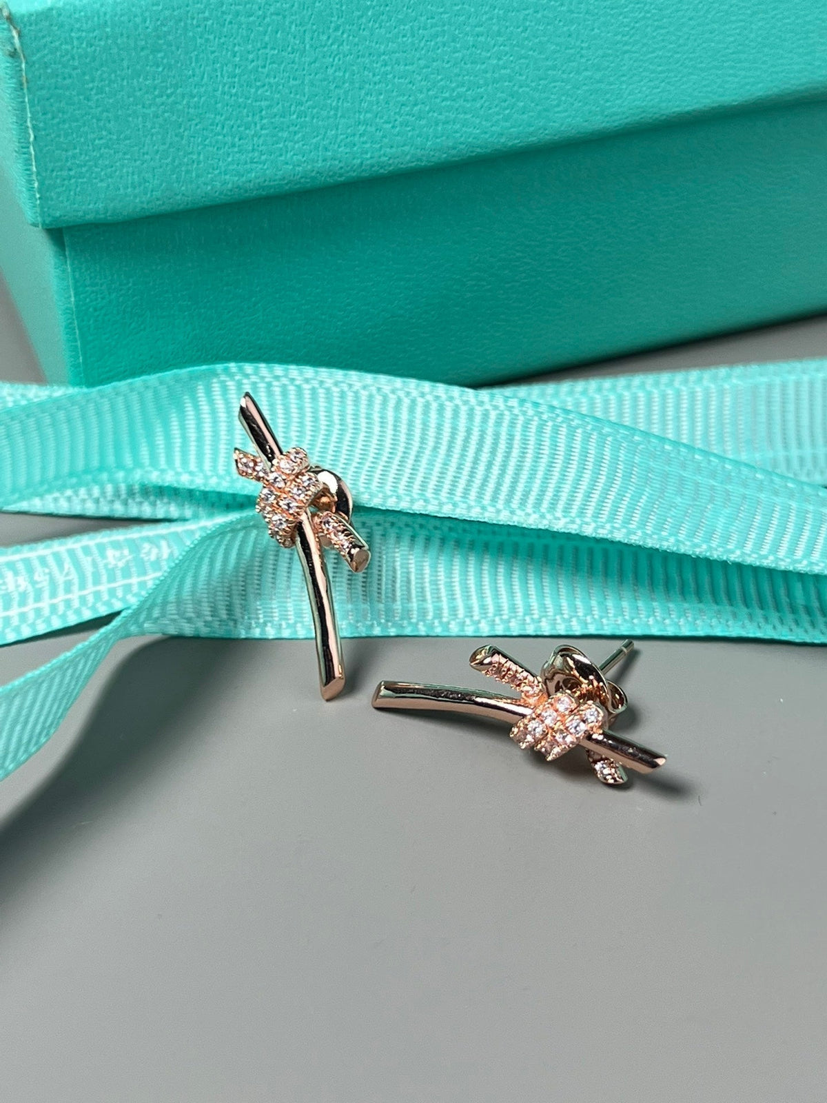 [Reverie Jewels]KNOT EARRINGS PINK GOLD DIAMOND