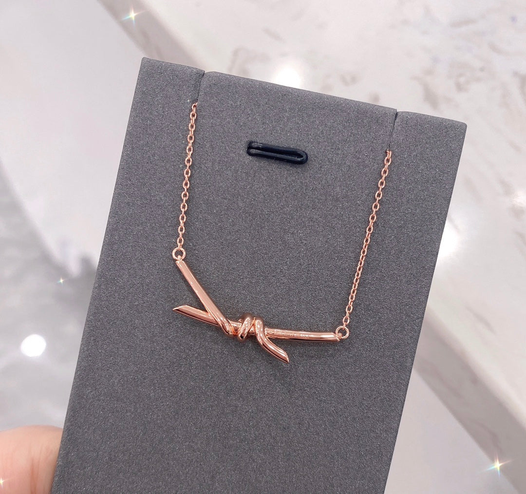 [Reverie Jewels]KNOT NECKLACE DIAMONDS