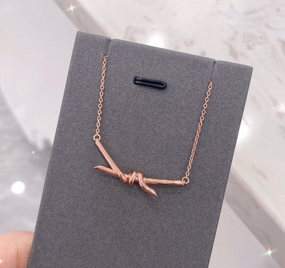 [Reverie Jewels]KNOT NECKLACE DIAMONDS