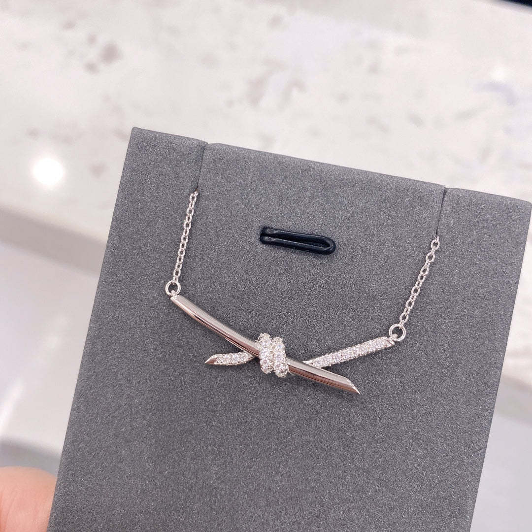 [Reverie Jewels]KNOT NECKLACE DIAMONDS