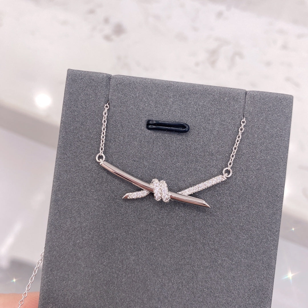 [Reverie Jewels]KNOT NECKLACE DIAMONDS