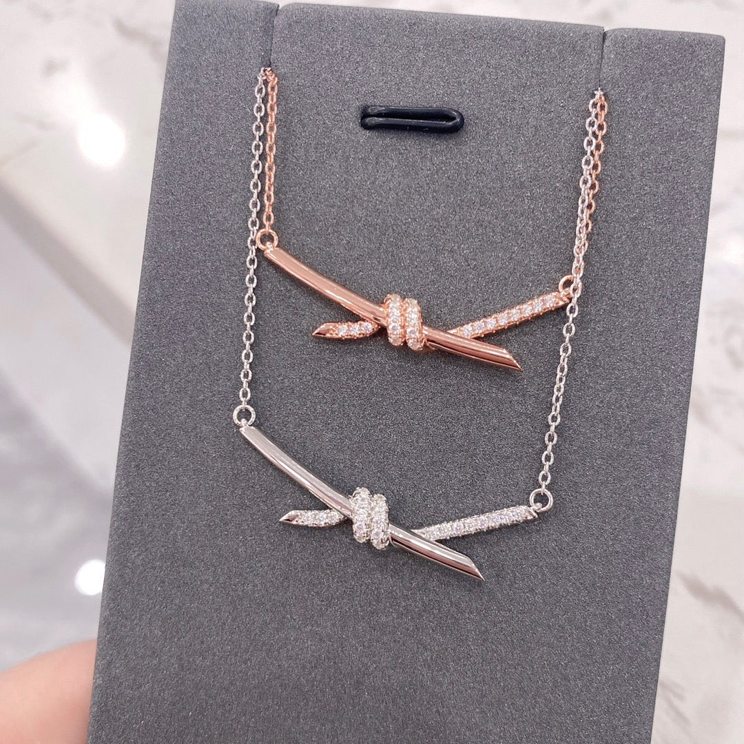 [Reverie Jewels]KNOT NECKLACE DIAMONDS