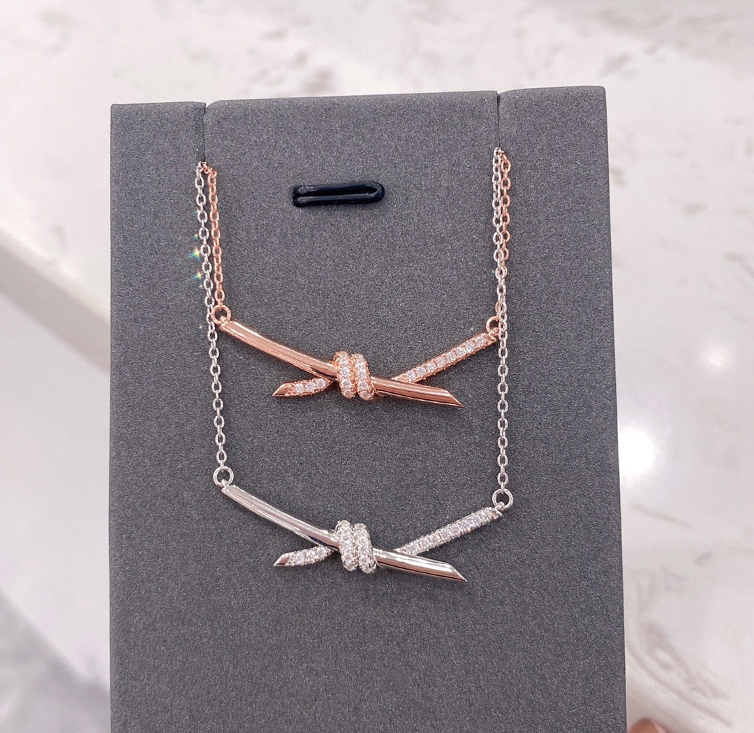 [Reverie Jewels]KNOT NECKLACE DIAMONDS