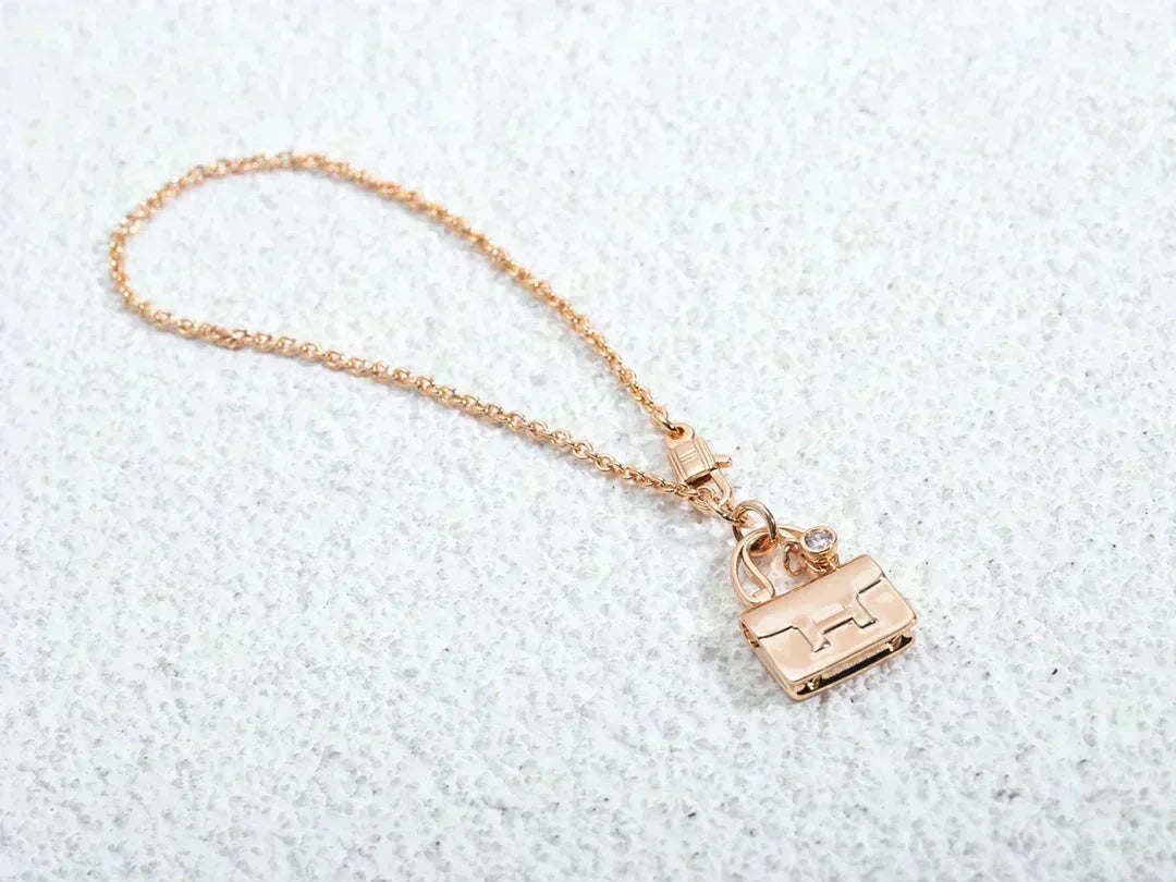 [⭐Reverie Jewels]AMULETTE PEDANT ROSE GOLD NECKLACE