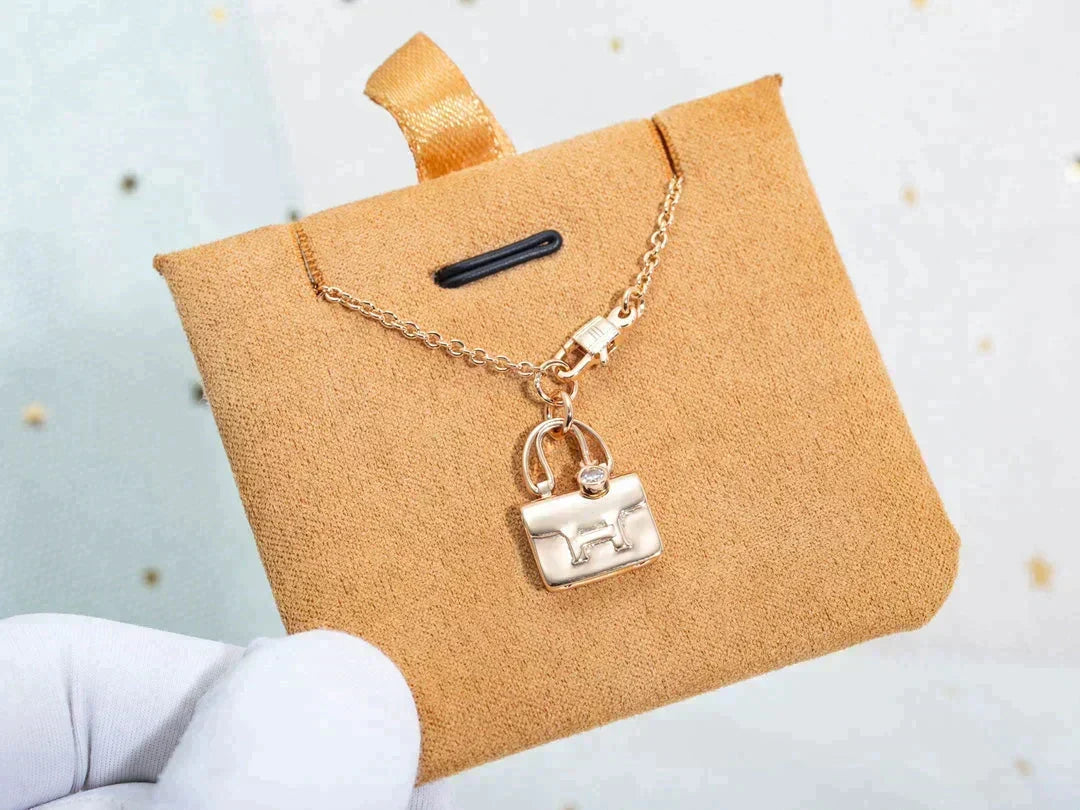 [⭐Reverie Jewels]AMULETTE PEDANT ROSE GOLD NECKLACE