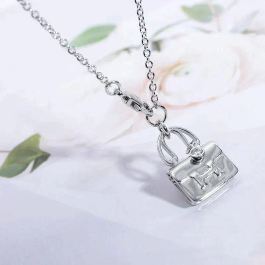 [⭐Reverie Jewels]AMULETTE PEDANT SILVER NECKLACE