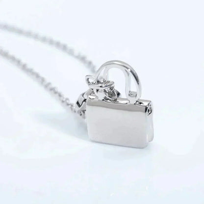 [⭐Reverie Jewels]AMULETTE PEDANT SILVER NECKLACE