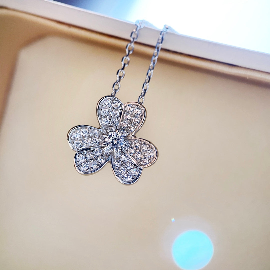 [⭐Reverie Jewels]CLOVER DIAMOND NECKLACE SILVER