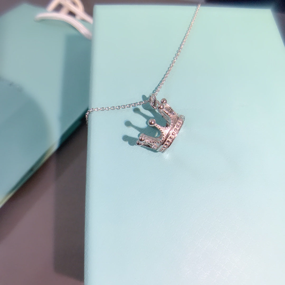 [Reverie Jewels]CROWN PEDANT NECKLACE
