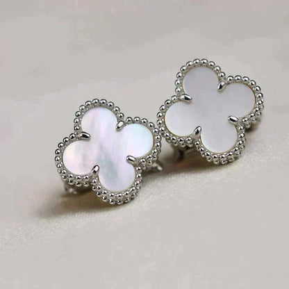 [⭐Reverie Jewels]CLOVER MEDIUM 1 MOTIFS  WHITE MOP EARRINGS SILVER