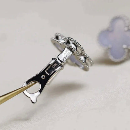 [⭐Reverie Jewels]CLOVER MEDIUM 1 MOTIFS  WHITE MOP EARRINGS SILVER