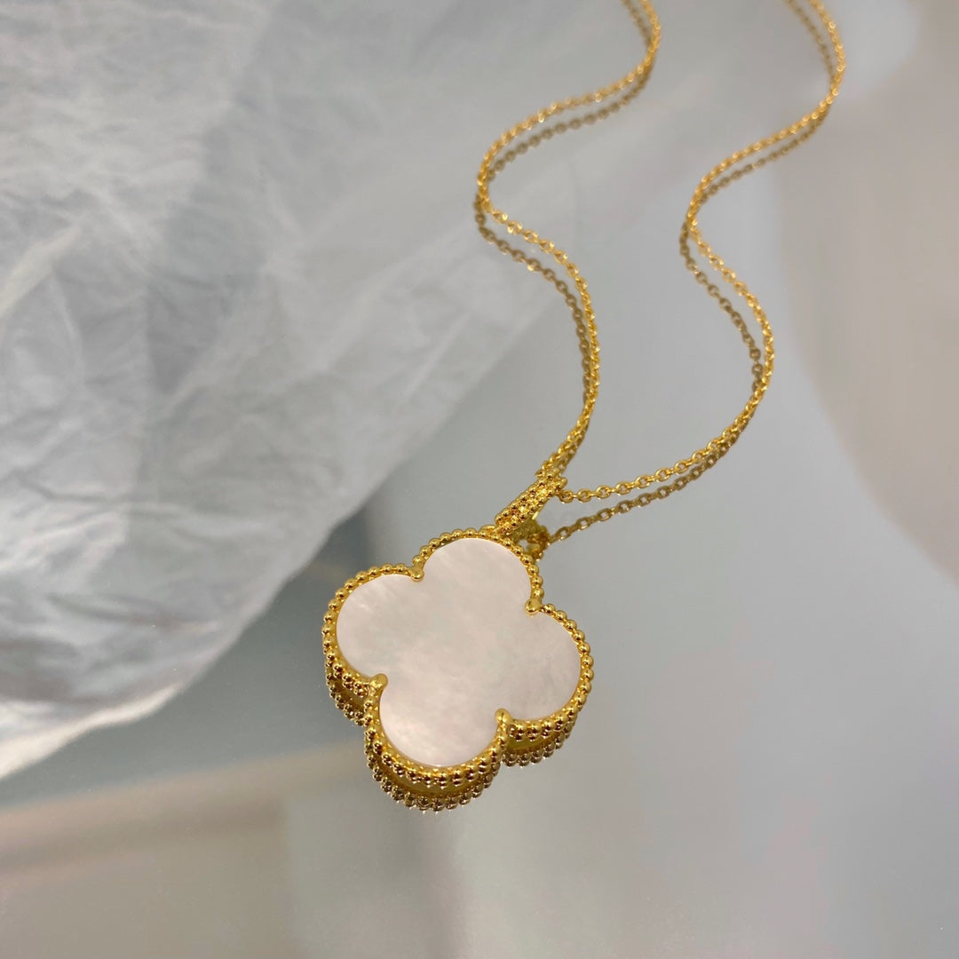[⭐Reverie Jewels]CLOVER 25MM MOP LARGE PENDANT NECKLACE