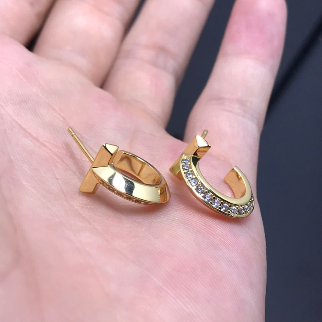 [Reverie Jewels]T HOOP DIAMOND EARRINGS