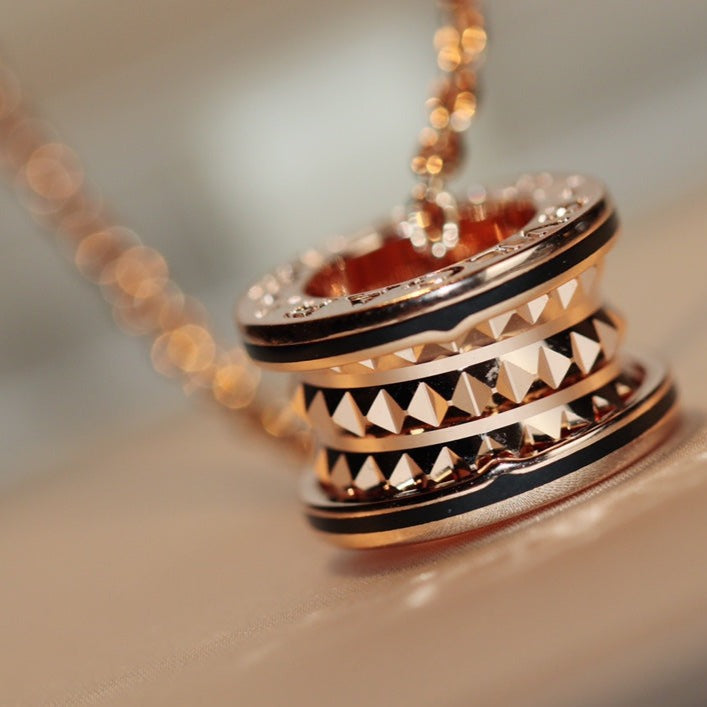 [⭐Reverie Jewels]ZERO 1 ROCK PEDANT PINK GOLD BLACK NECKLACE