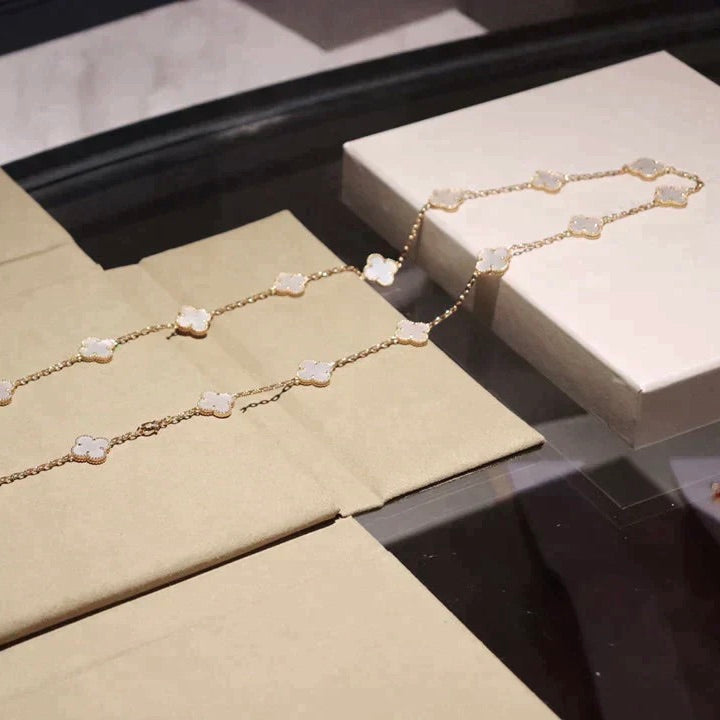 [⭐Reverie Jewels]CLOVER 20 MOTIFS WHITE MOP NECKLACE