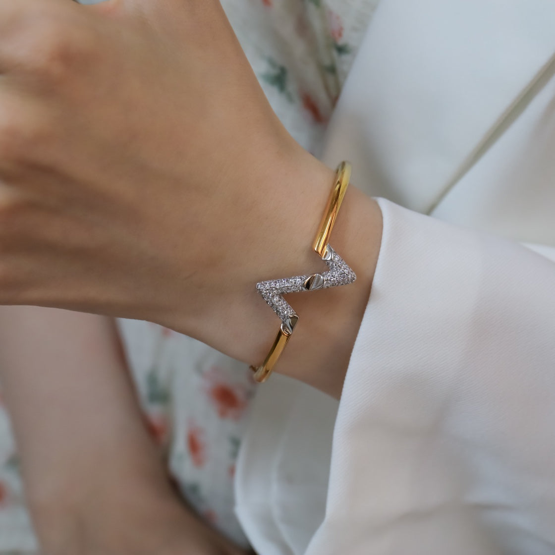 [⭐Reverie Jewels]VOLTE UPSITE DOWN GOLD DIAMOND BRACELET