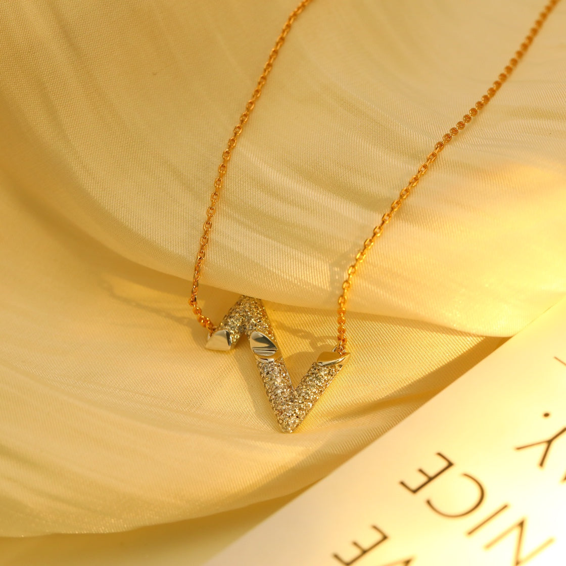[⭐Reverie Jewels]VOLT SILVER DIAMOND PEDANT NECKLACE