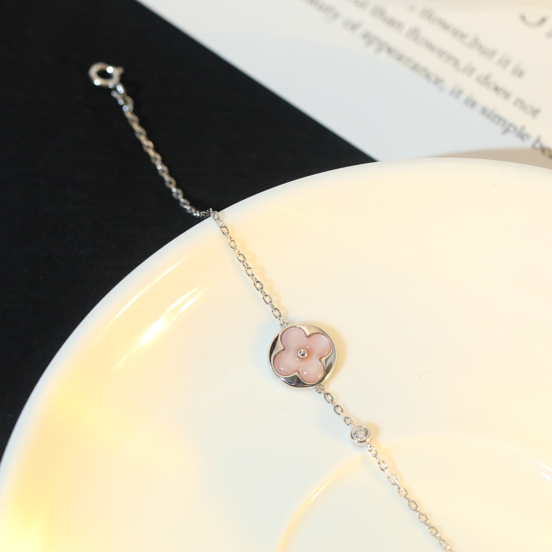 [⭐Reverie Jewels]SUN MOTIF PINK MOP SILVER BRACELET