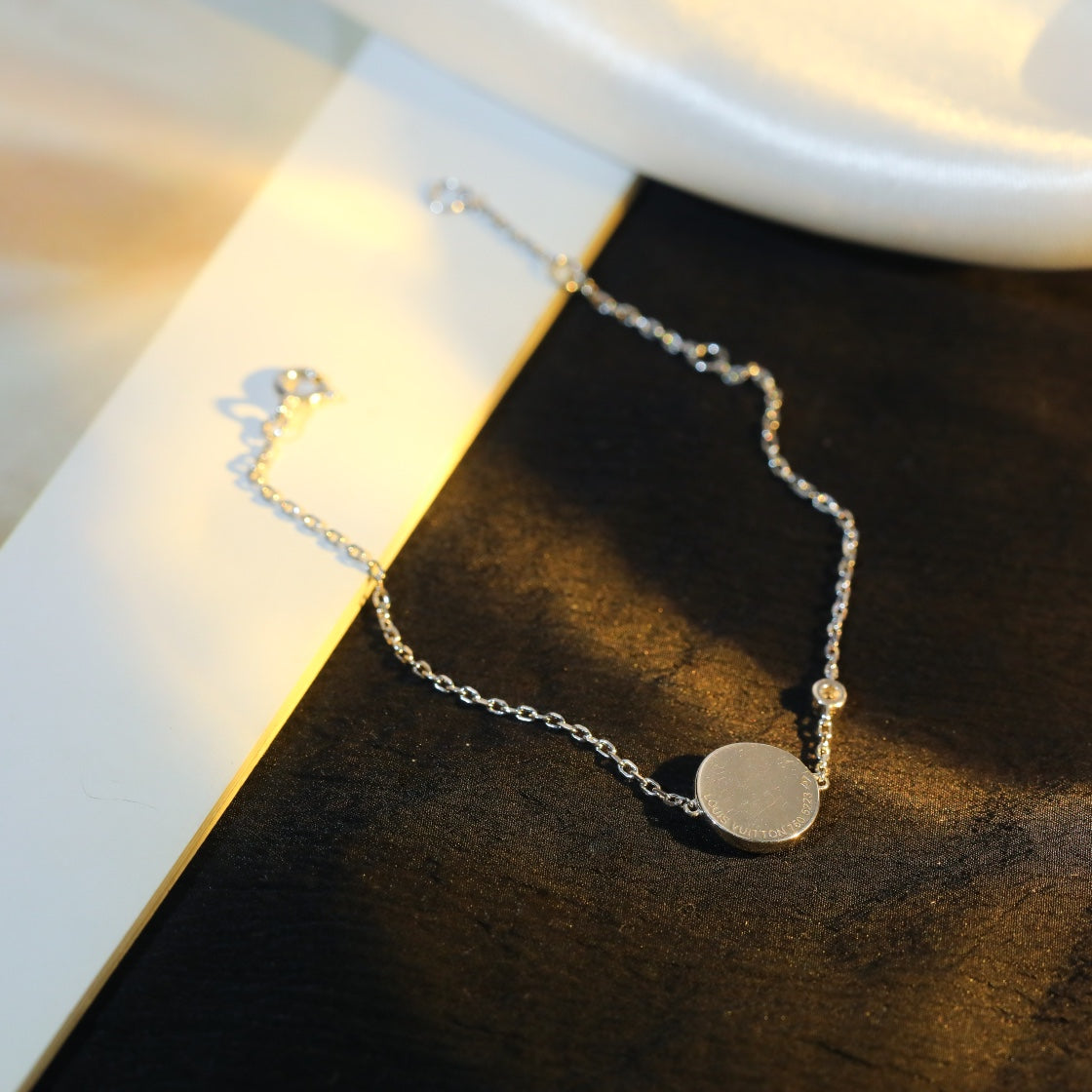 [⭐Reverie Jewels]SUN MOTIF PINK MOP SILVER BRACELET