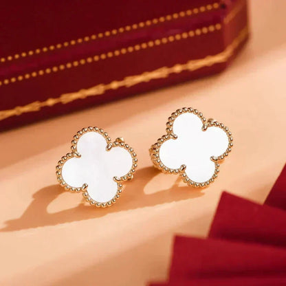 [⭐Reverie Jewels]CLOVER MEDIUM 1 MOTIFS  WHITE MOP STUD EARRINGS