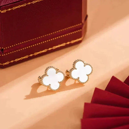 [⭐Reverie Jewels]CLOVER MEDIUM 1 MOTIFS  WHITE MOP STUD EARRINGS