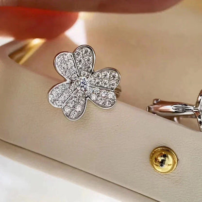 [⭐Reverie Jewels]CLOVER COMOS DIAMOND EARRINGS SILVER