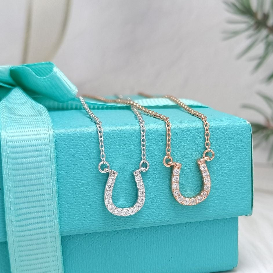 [Reverie Jewels]U PEDANT DIAMOND NECKLACE