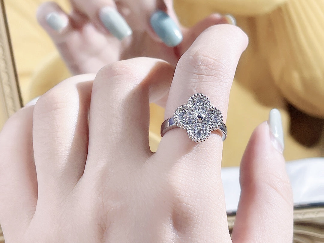 [⭐Reverie Jewels]CLOVER DIAMOND RING